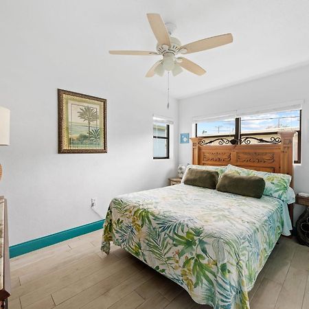 Uptown Cottage - Walk To The Beach And Restaurants Cocoa Beach Exterior photo