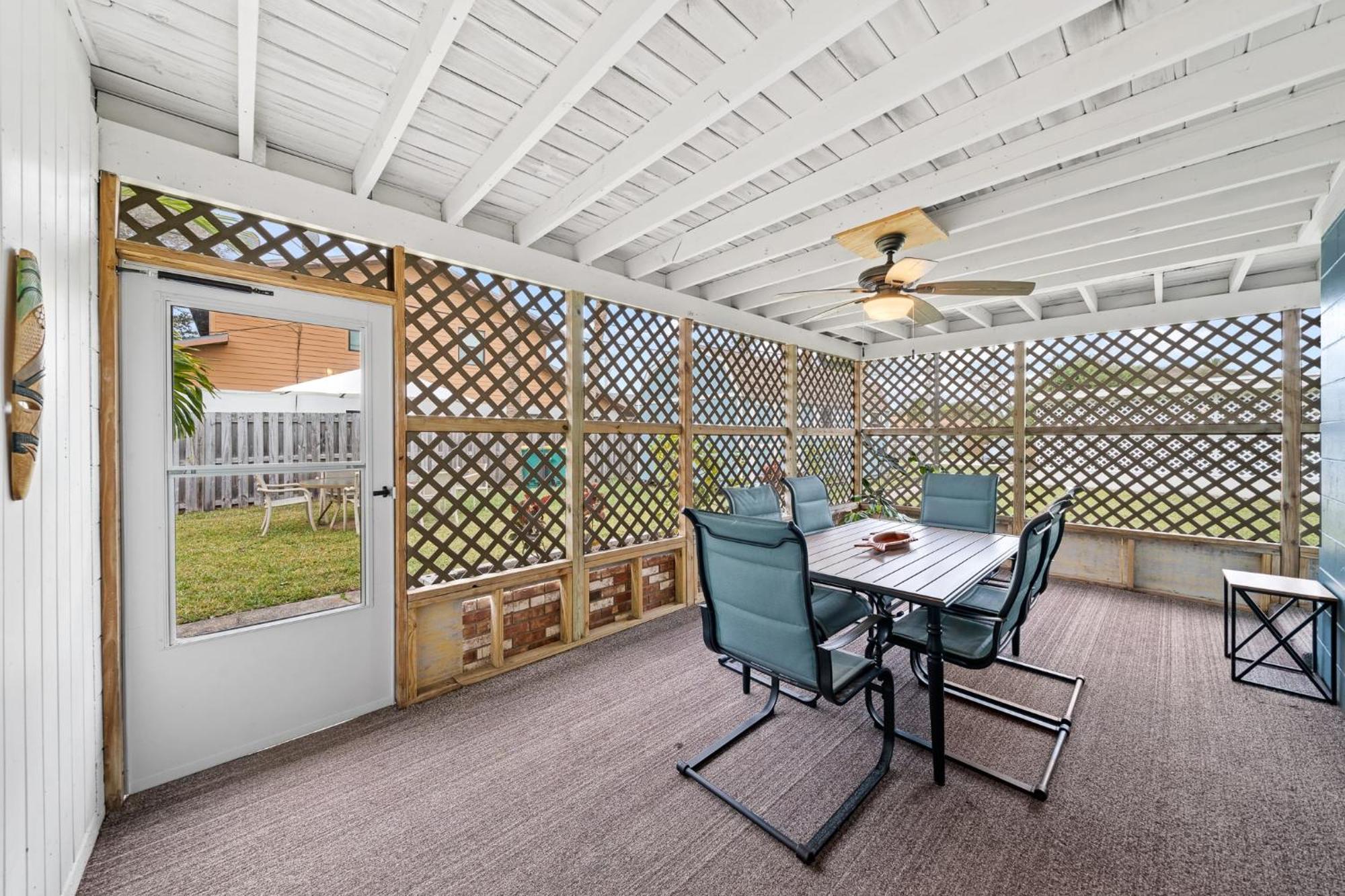 Uptown Cottage - Walk To The Beach And Restaurants Cocoa Beach Exterior photo